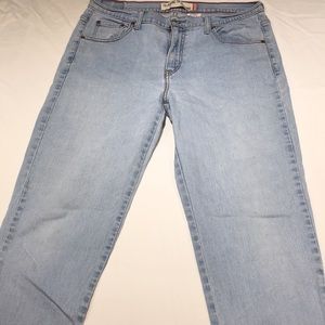 Levi’s slim capris
